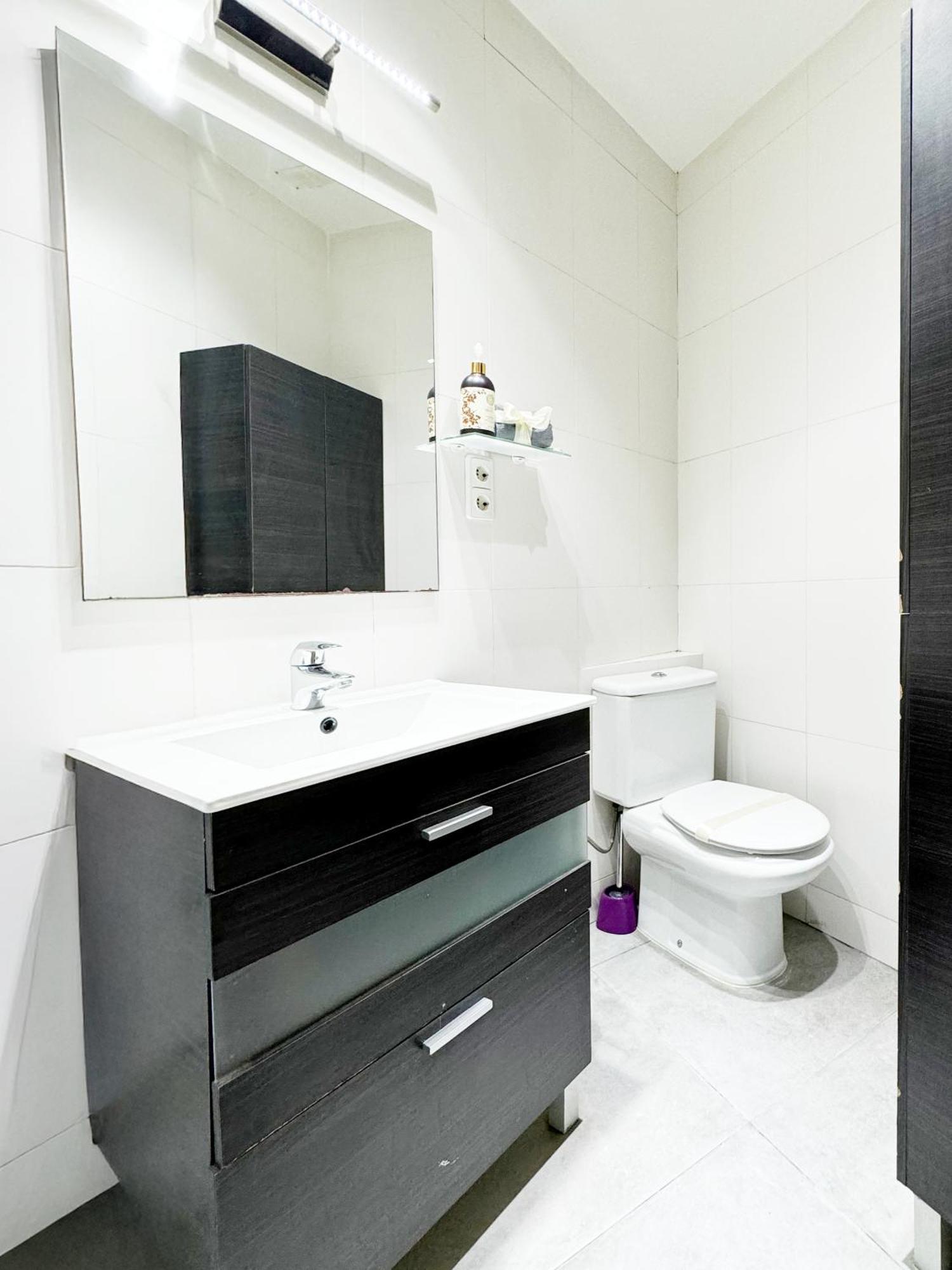 Ferienwohnung Luminoso, Con Patio Y Buena Zona Madrid Exterior foto